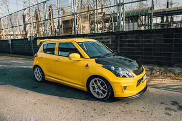 Modifikasi Mobil Suzuki Swift. Modifikasi Suzuki Swift Lama Sukses Tampil Sporty Dikemas Gaya