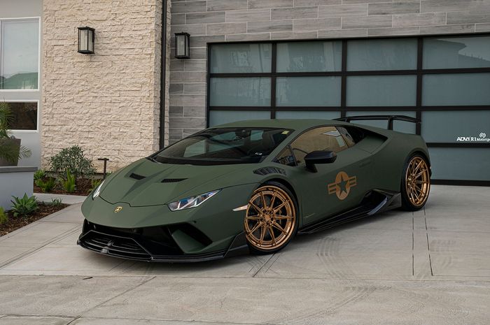 Modifikasi Mobil Warna Hijau. Lamborghini Huracan Maskulin Pakai Jubah Hijau Dof dan Pelek