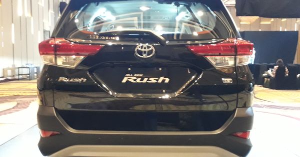 Cara Membuka Cover Ban Serep Toyota Rush. Bukan Cuma Toyota Rush dan Terios Yang Pernah Berkonde, Ini