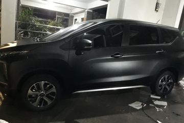 Mobil Xpander Warna Hitam. Bodi Xpander Dibungkus Warna Hitam Doff, Siapkan Rp 4,5 Jutaan