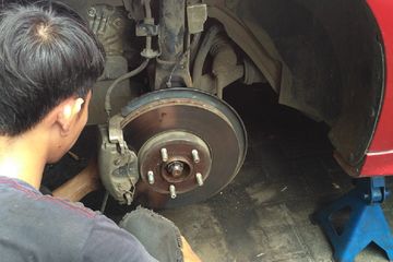 Cara Memperbaiki Rem Mobil Yang Masuk Angin. Begini Cara Mengatasi Rem Yang Masuk Angin