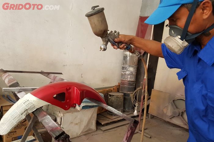 Biaya Cat Motor Full Body. Biaya Cat Motor Di Bengkel Spesialis, Harga Mulai Rp 100 Ribuan
