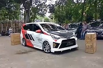 Modifikasi Calya Body Kit. Diuji Keluar Parkiran Sempit, Sigra Full Body Kit Bikin Salah Fokus