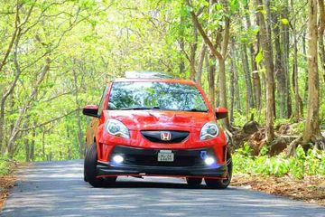 Modifikasi Honda Brio Merah. Modifikasi Honda Brio Lama Tampil Menggoda Gaya Racing Simpel