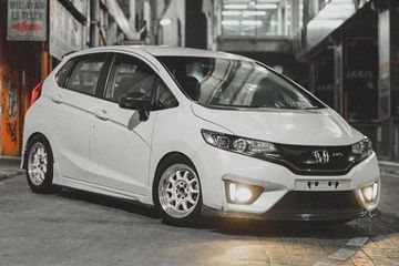 Velg Racing Honda Jazz. Pelek Lawas Berkelas Jadi Incaran, Honda Jazz dan Brio Ini