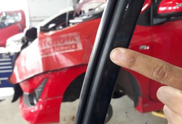 Harga Karet Kaca Pintu Mobil Avanza. Biaya Ganti Karet Kaca Toyota Innova Per Pintu, Mulai Rp 100