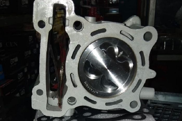 Cara Mengatasi Ring Piston Aus. Nggak Perlu Turun Mesin, Alat Ini Bisa Tahu Piston dan Ringnya Aus
