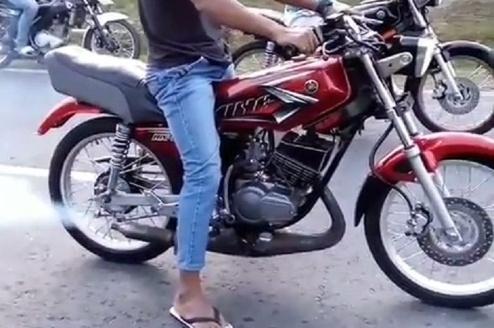Cara Membuat Saringan Knalpot Racing 2tak. Sikat Kawat Ternyata Bisa Bikin Suara Knalpot 2-Tak Tetap Garing