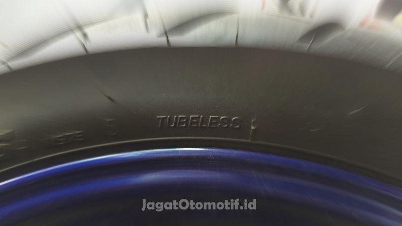 Perbedaan Ban Tubeless Dan Tubetype. Perbedaan Ban Tubeless dan Ban Biasa (Tube Type)