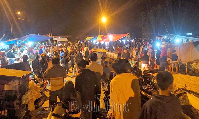 Gambar Rest Area Malam Hari. FOTO: Begini Ramainya Pasar Malam di Rest Area Bua Tallulolo