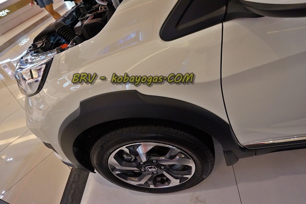 Perbedaan Honda Brv Dan Mobilio. Ini Dia Perbedaan dan Persamaan Antara Honda BRV Dengan
