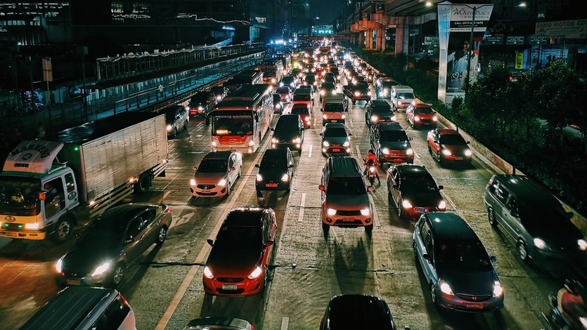 Cara Mengemudi Mobil Manual Di Jalan Macet. 7 Cara Mengemudi Mobil Manual di Jalan Macet