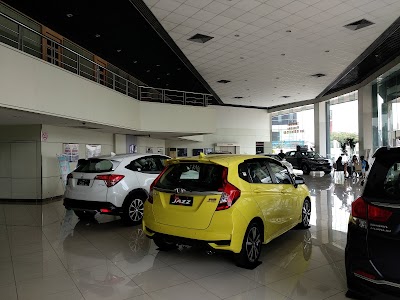 Autoland Kelapa Gading Telp. Honda Autoland Kelapa Gading (Car dealer)