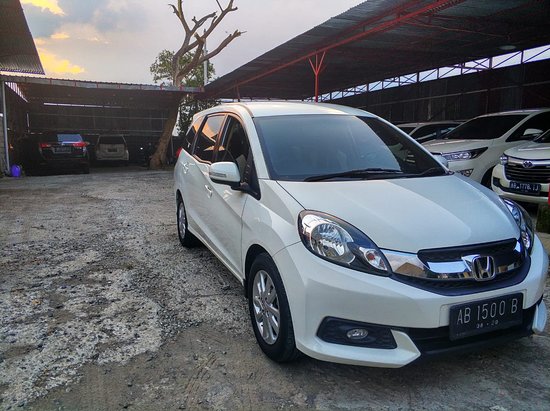 Sewa Mobil Avanza Jogja. Sewa Mobil Matic Lepas Kunci CV. Annisa Transport Jogja