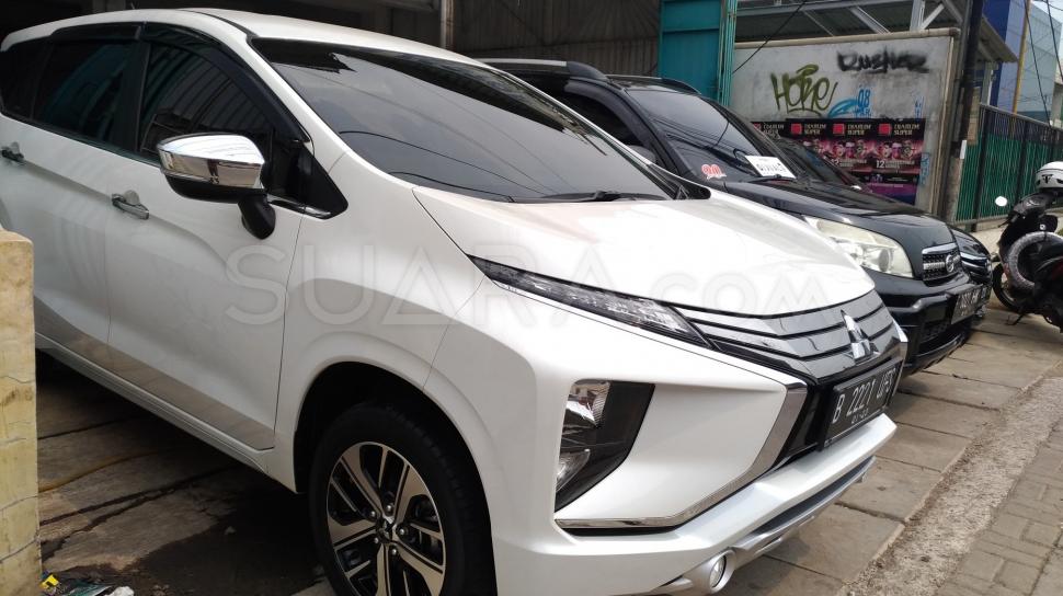 Mobil Sedan Harga 30 Jutaan. Tujuh Mobil Sedan Ini Harganya Cuma 30 Jutaan, Walau Seken