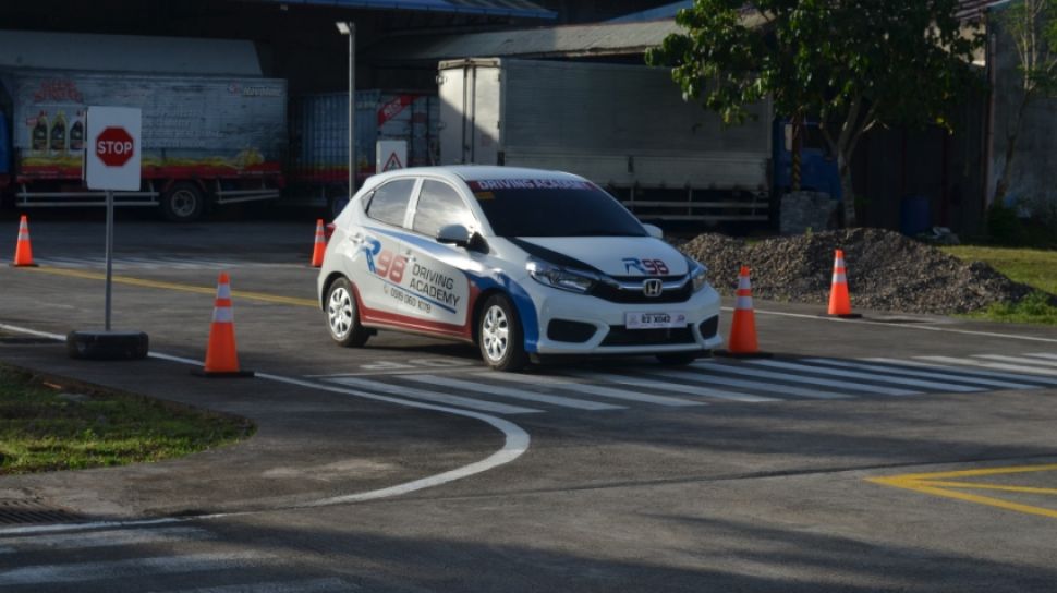 Harga Honda Brio 2014 Matic. Deretan Harga Mobil Brio Bekas Mulai Tahun 2014 hingga 2021