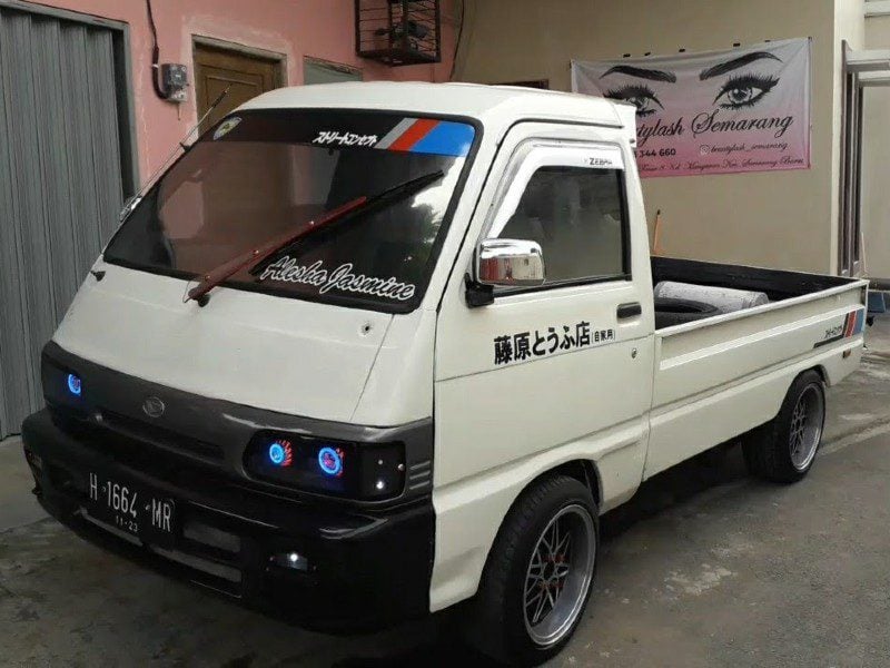 Spesifikasi Daihatsu Zebra 1.3 Tahun 1991. Pick Up Daihatsu Zebra 1991: Meski Bodi Remuk, Mesin Tetap Jos