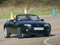 Mobil Fun To Drive. Menemukan
