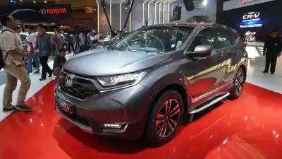 Harga Ban Mobil Crv. Honda CR-V Turbo Resmi Pakai Ban Bridgestone, Apa Bagusnya?