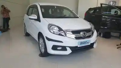 Interior Mobilio 2016 Tipe E. Fitur Dan Perbedaan Tiap Varian Honda Mobilio Facelift