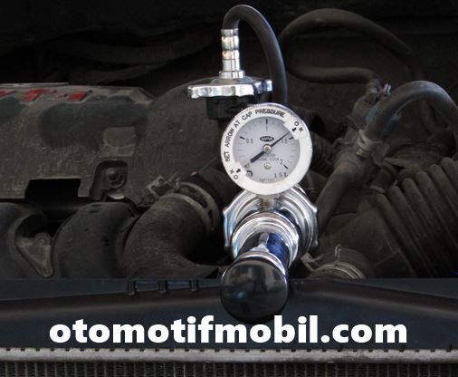 Cek Air Radiator Mobil. Cara Mengecek Air Radiator Mobil – Otomotif Mobil