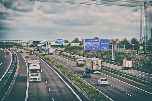 Cara Masuk Gerbang Tol Bagi Pemula. Cara Membayar Tol Menggunakan E-Toll Untuk Pemula