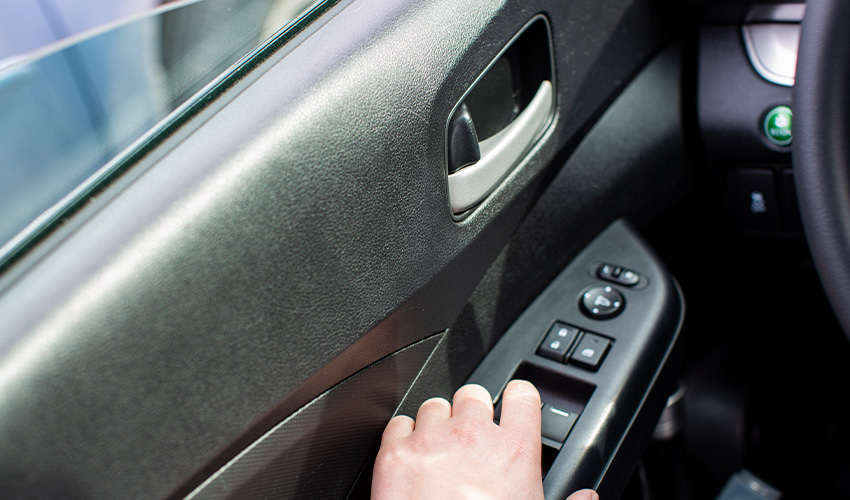 Cara Mengatasi Power Window Macet. Power Window Macet, Jangan Kaget Ini Cara Mengatasi dan