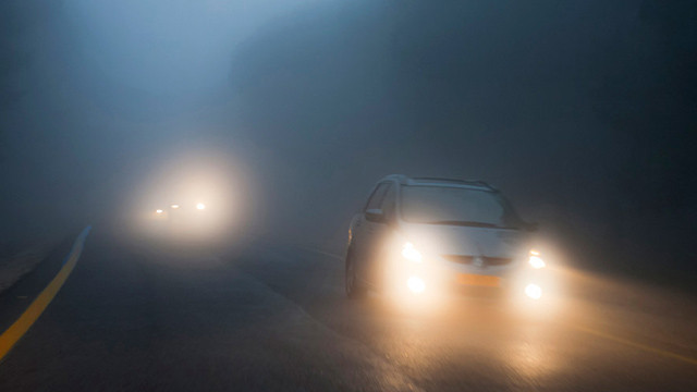 Cara Pasang Lampu Kabut Mobil. Ingin Pasang Lampu Kabut di Mobil, Cermati Cara Ini