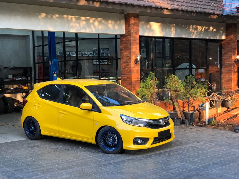 Honda Brio Satya Modifikasi. Modifikasi Honda Brio Street Racing, Aman Untuk Harian