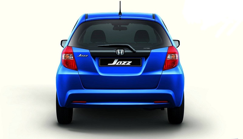 Honda Jazz Generasi Ke 1. Konsumsi BBM Honda Jazz Lintas Generasi, Siapa Paling Irit?