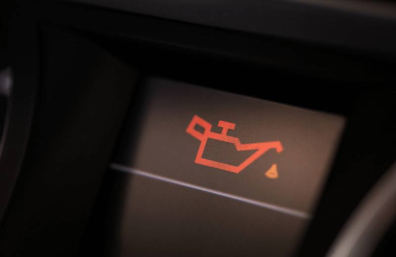Tanda Oli Mobil Kurang. 5 Ciri-Ciri Oli Mesin Mobil Habis, Jangan Sampai Terjadi