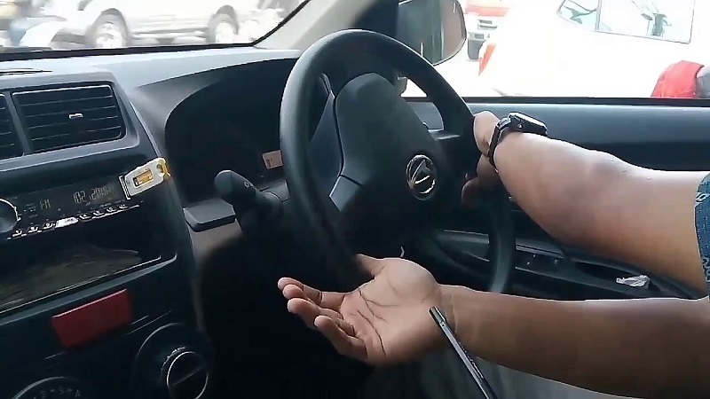 Stir Avanza Bunyi Saat Belok. Setir Mobil Bunyi Krek Saat Belok, Jangan Disepelekan!