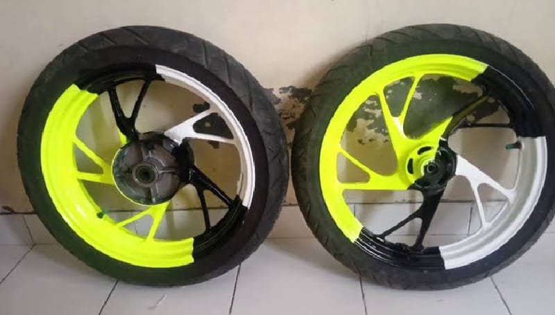 Warna Cat Pelek Mobil. Cara Menghilangkan Cat Pada Velg Motor Yang Mudah – Moladin