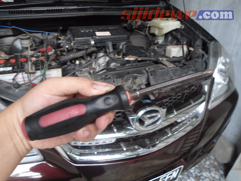 Cara Setel Lampu Depan All New Xenia. DIY – Cara Setting Sorot Lampu Depan Mobil Avanza / Xenia