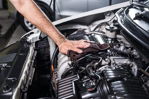 Radiator Mobil Bocor Bagian Bawah. Radiator Mobil Bocor? Ini Penyebabnya yang Harus Anda Waspadai!