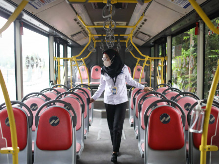 Petugas Layanan Bus Transjakarta. Transjakarta Buka Lowongan Petugas Layanan Operasi, Ini cara