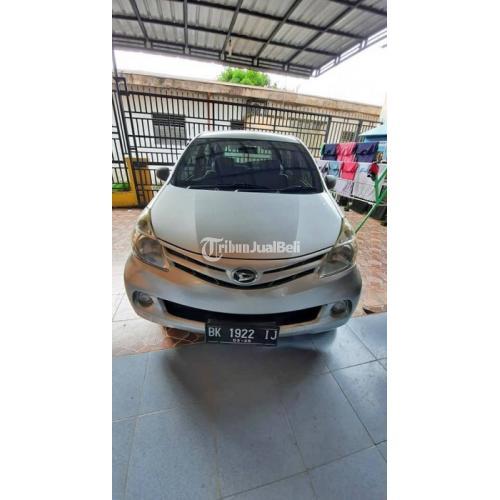 Harga Xenia Bekas Medan. Mobil Daihatsu Xenia 2015 Bekas Pajak Hidup Terawat di Medan