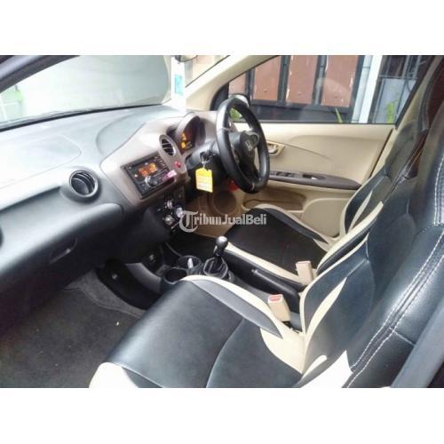 Interior Honda Brio Satya E. Mobil Honda Brio Satya E 2014 Bekas Tangan 1 Interior Bersih