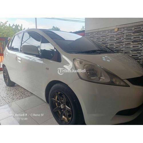 Honda Jazz Bekas Sidoarjo. Mobil Honda Jazz 2008 Bekas Warna Putih Matic Pajak Hidup di