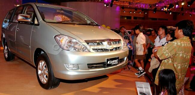 Berapa Harga Innova Tahun 2005. [Nostalgia] Berapa Harga Innova di Tahun 2004?