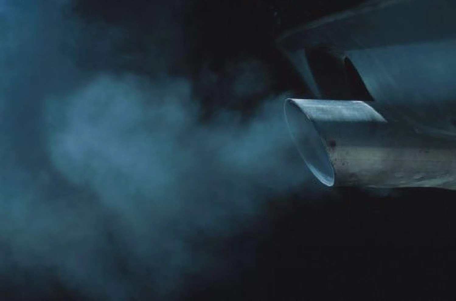 Penyebab Asap Hitam Pada Mesin Diesel. Ini Penyebab Asap Hitam Pekat pada Kendaraan Diesel