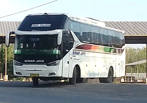 Bus Sinar Jaya Interior. Tampilan Bus Sinar Jaya Wajib Kinclong Agar Awak Bus Pede dan