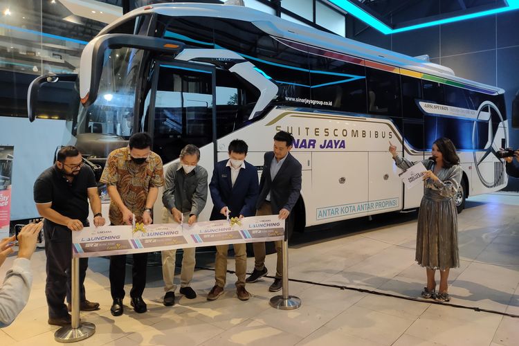 Foto Bus Sinar Jaya Legacy. PO Sinar Jaya Luncurkan 3 Armada Baru Suites Combi Family