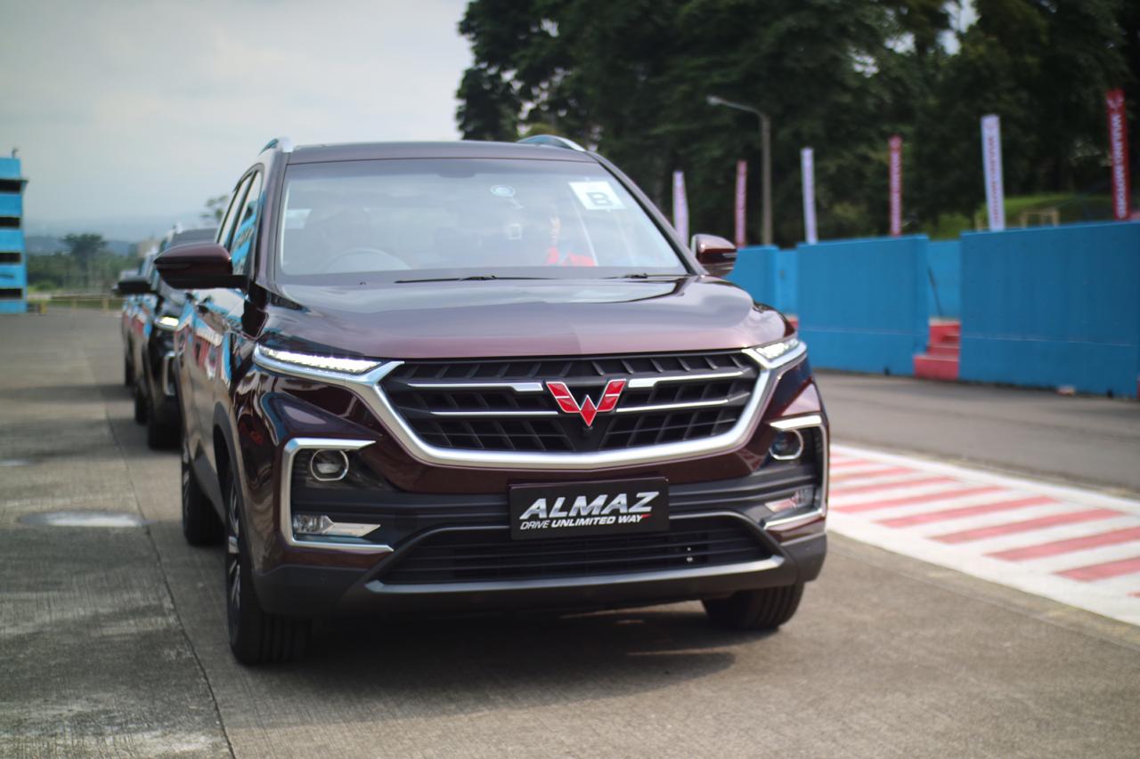 Cara Parkir Netral Wuling Almaz. Ini 6 Tips Unik yang Wajib Diketahui dari Wuling Almaz