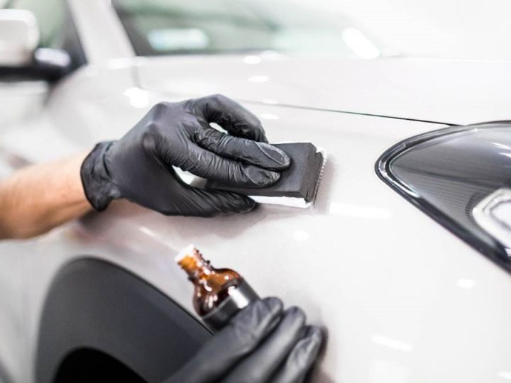 Cara Menghilangkan Noda Bandel Di Cat Mobil. Tips Menghilangkan Kerak Pada Cat Mobil Agar Tampil Maksimal