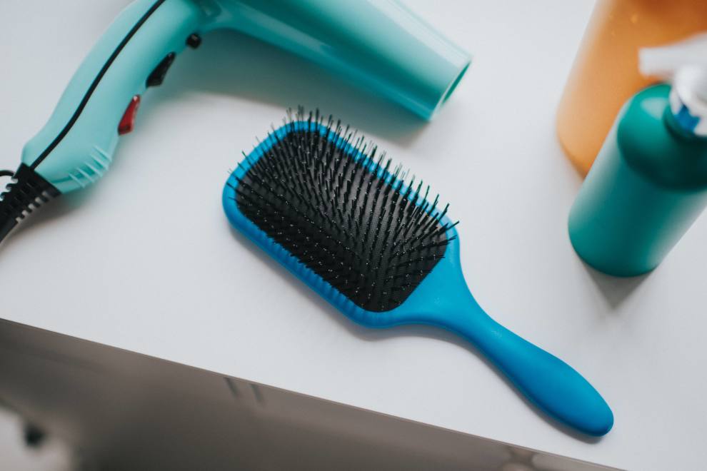 Cara Membersihkan Mika Plastik. Cara membersihkan plastik kusam
