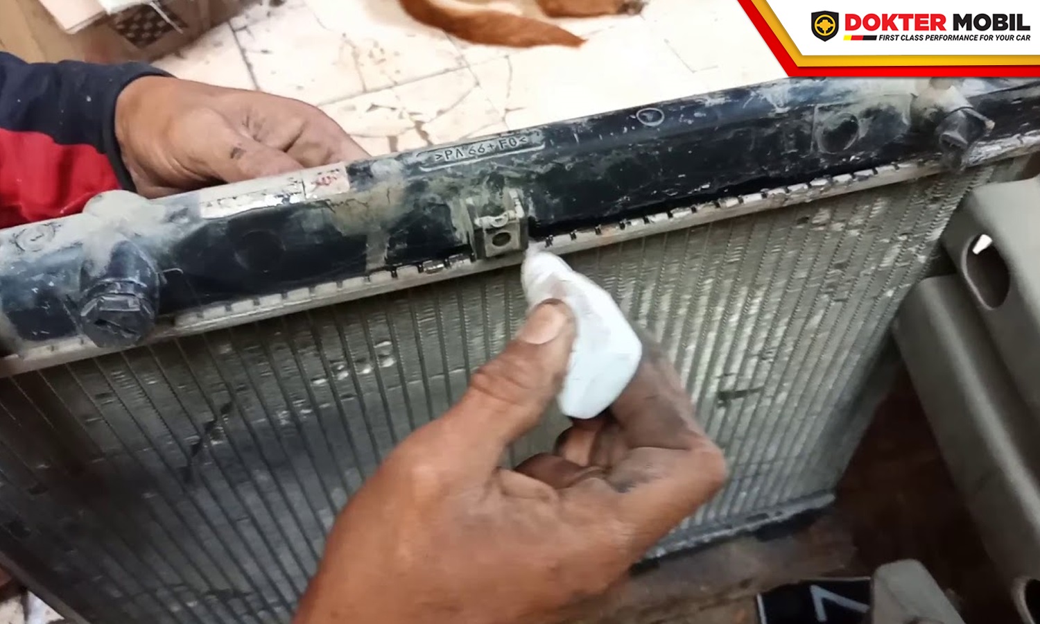 Radiator Bocor Bagian Atas. Ternyata Mudah, Inilah Cara Mengatasi Radiator Mobil Bocor