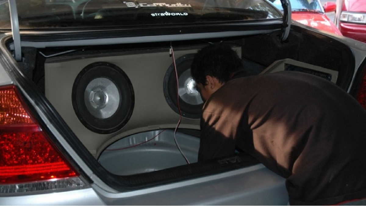 Cara Memasang Subwoofer Mobil. Cara Pasang Subwoofer Mobil Tanpa Power Mudah Sesuai