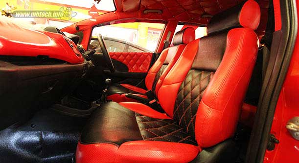 Honda Jazz Merah Modifikasi. Interior Zigzag Merah Honda Jazz