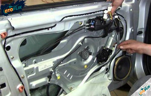 Gambar Rangkaian Kelistrikan Power Window. 17 Komponen Power Window Mobil : Jenis, Fungsi, dan Cara Kerja